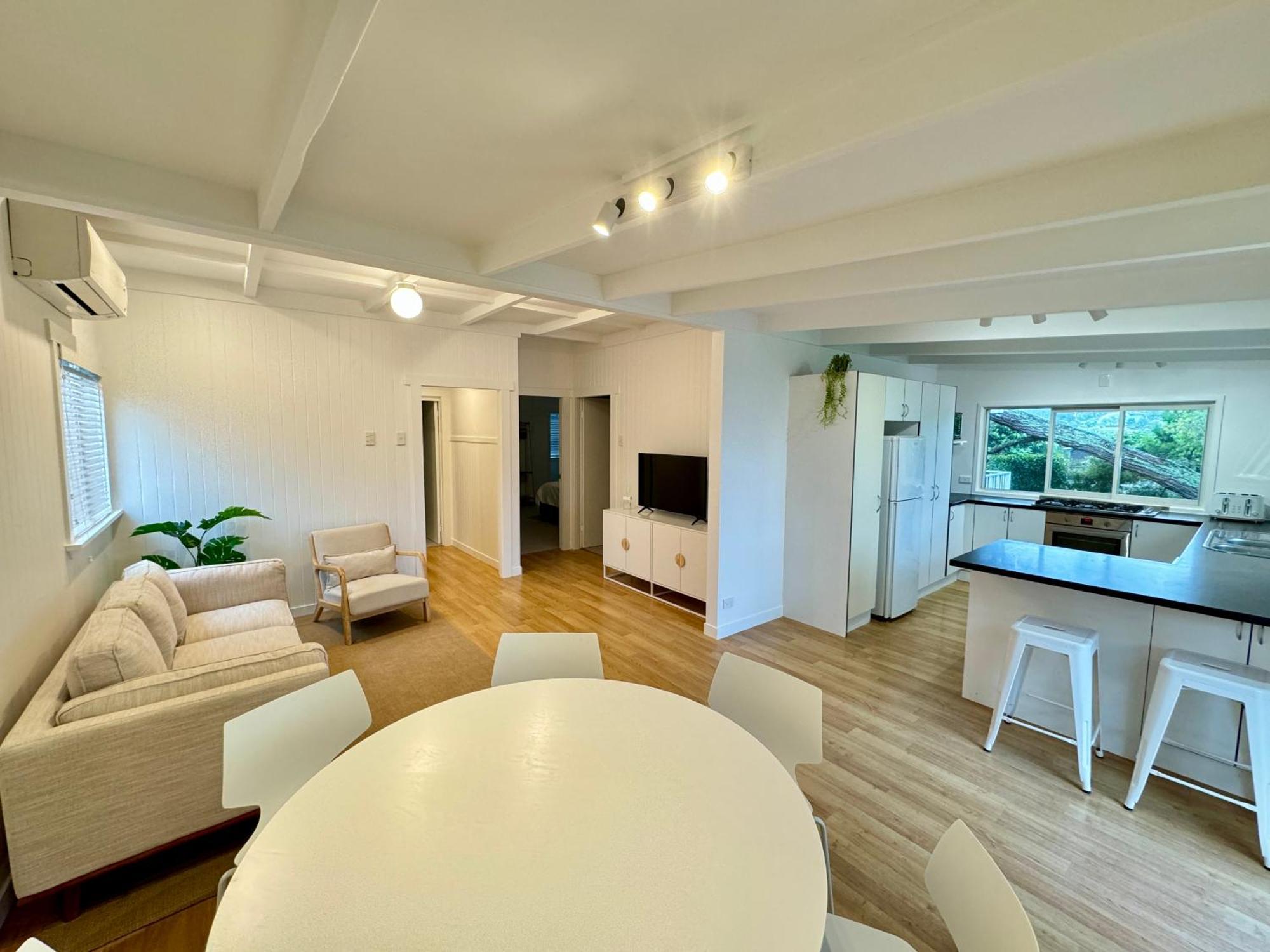 Miami One One Villa Oneroa Bagian luar foto